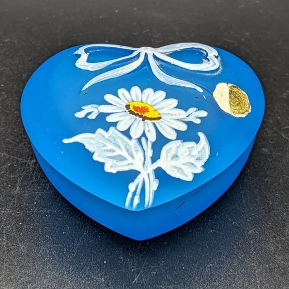 Vintage Westmoreland Blue Glass Hand Painted Daisy Small Trinket Dish As Is - Picture 1 of 14